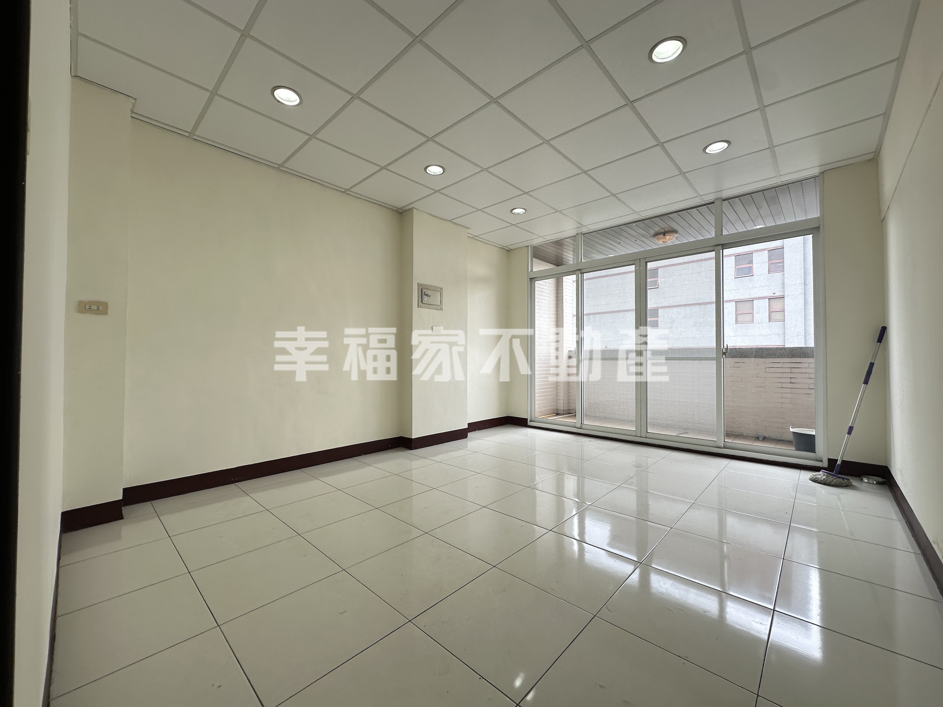 永二街大空間好規劃黃金店住
