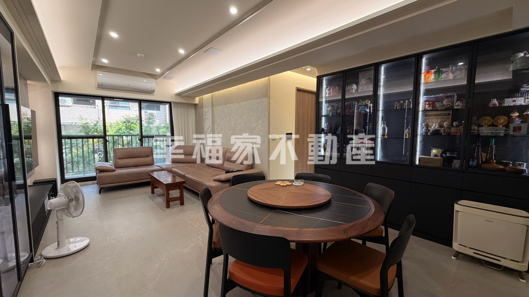 東區輕屋齡三房雙平車
