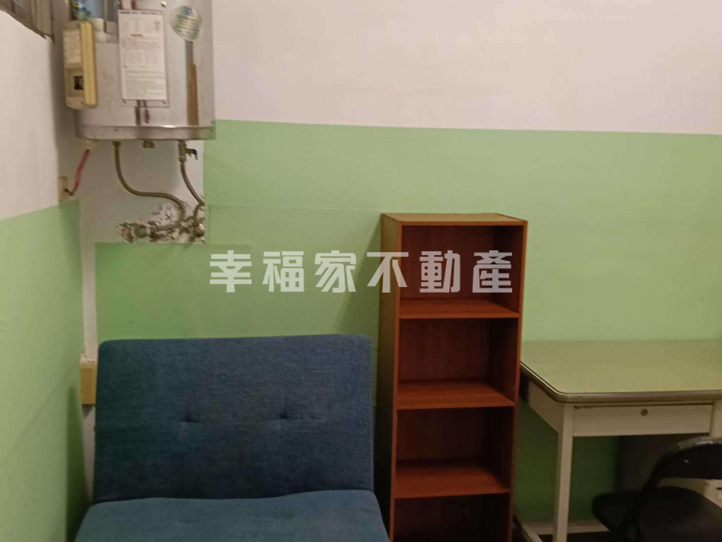 夢時代旁八間套房