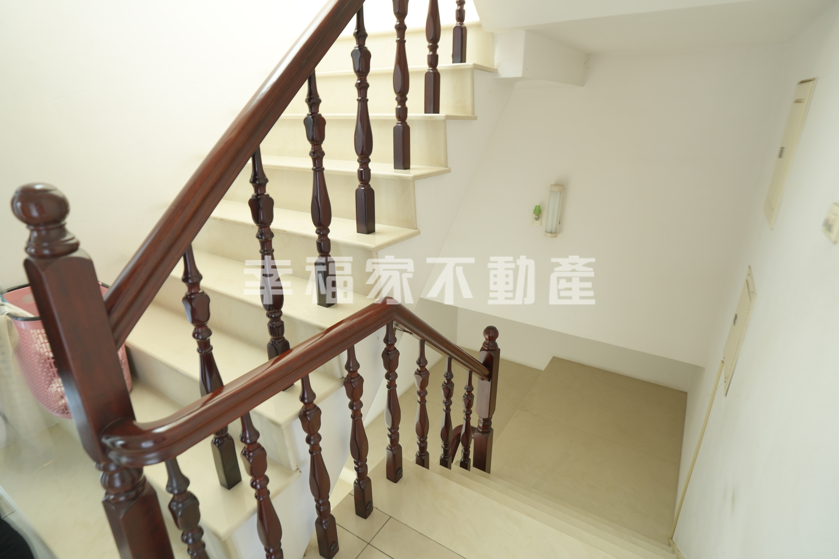 永康電梯三角窗店住