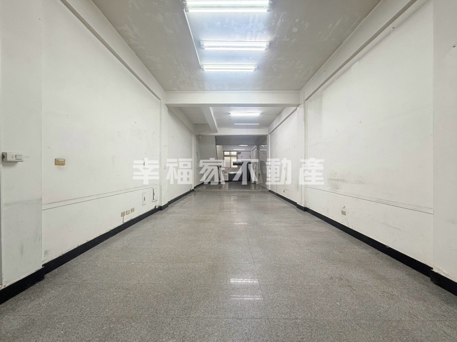 崇明十七街優質店住透天