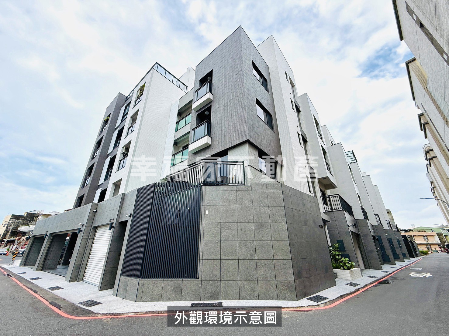 南區邊間五套房全新電梯車墅