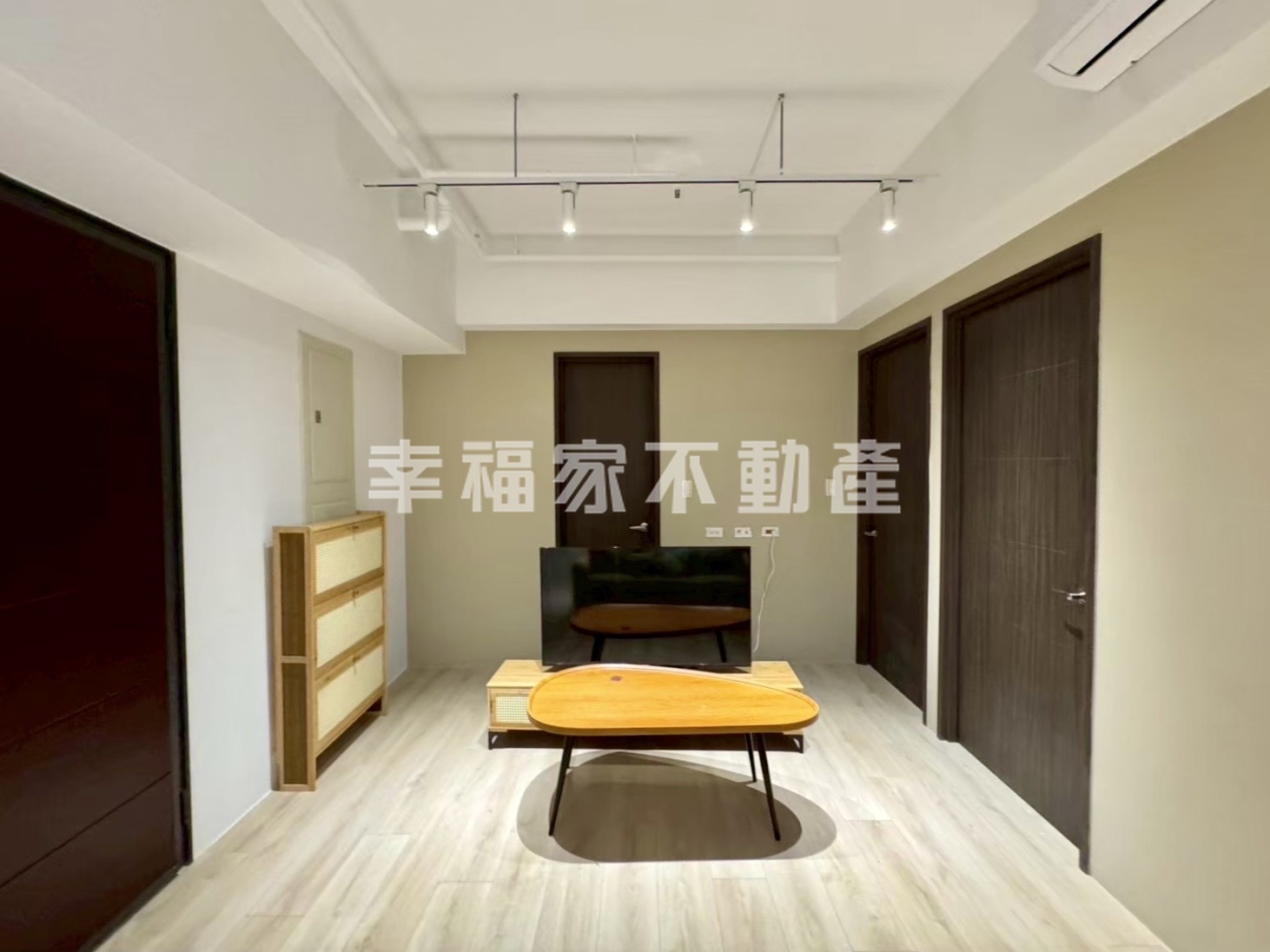 高鐵世界仁商圈首排兩房