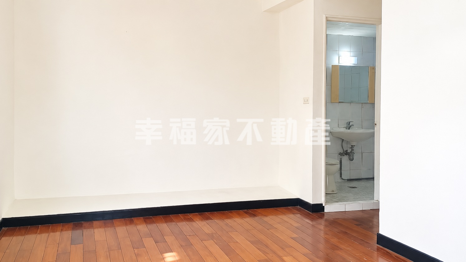 家齊高中旁建興學區三房電寓