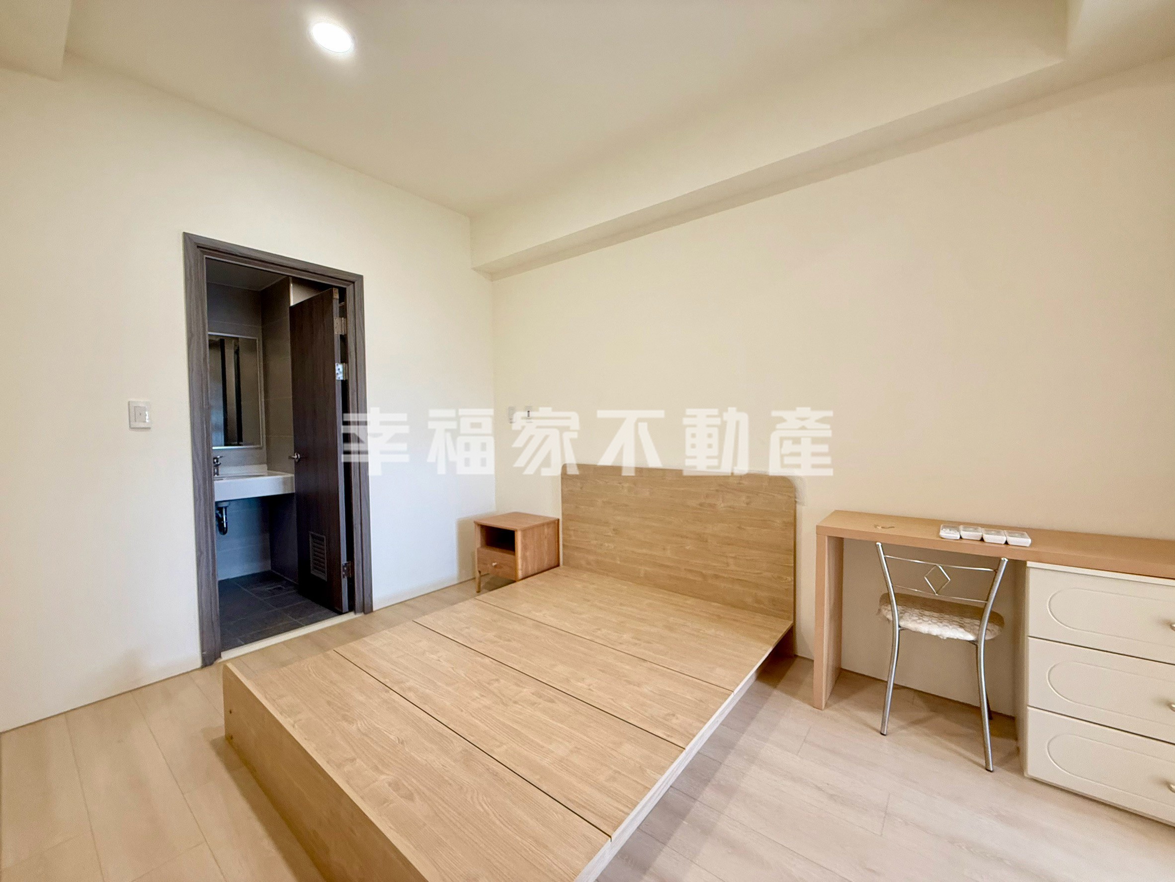 遠雄明日讚質感裝潢宅