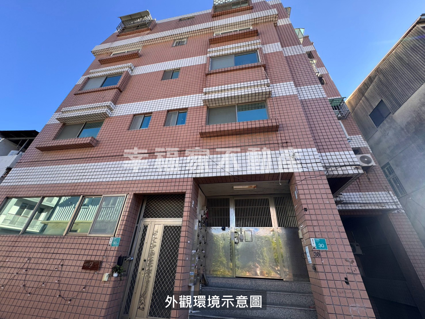 (租)近成大可租補陽台電梯套房
