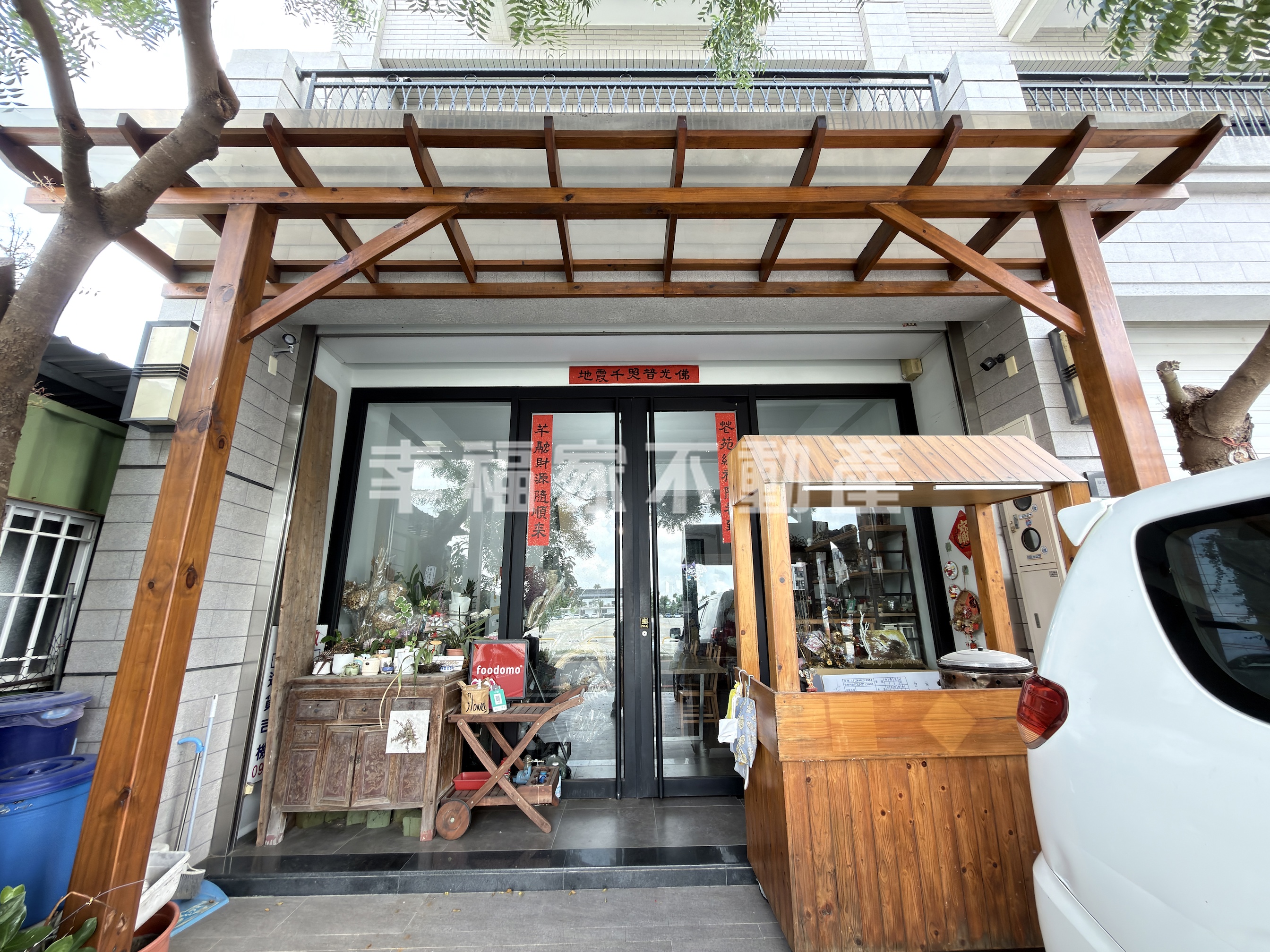 LM燈會街30地坪臨路店住