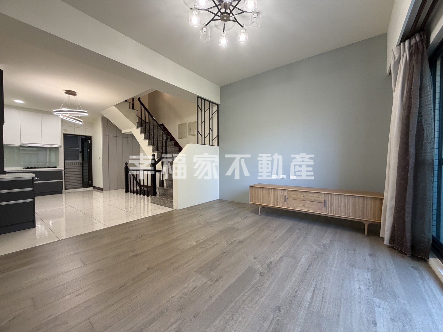 LM南科日麗雙車墅