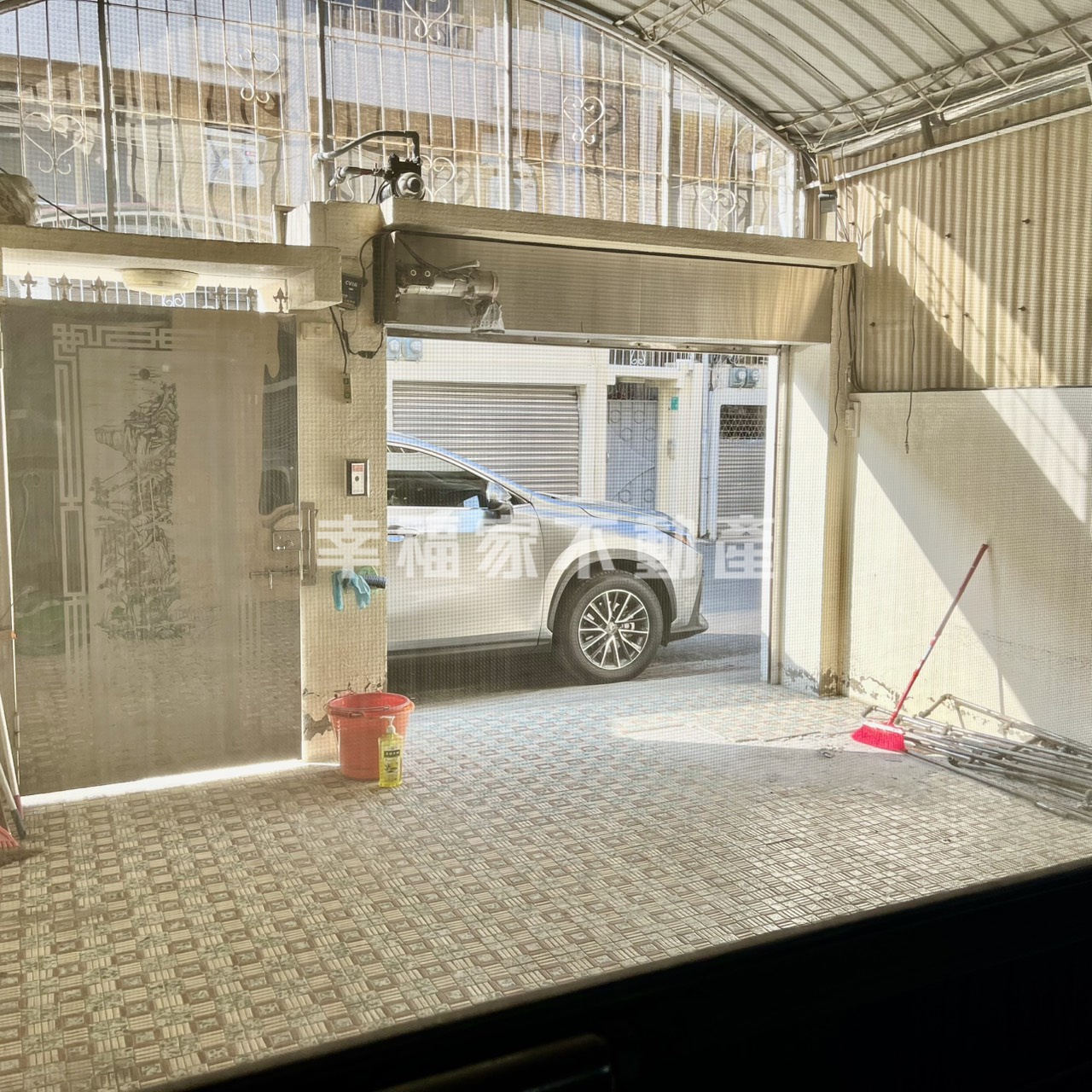 專-西門靜巷大地坪車庫透天
