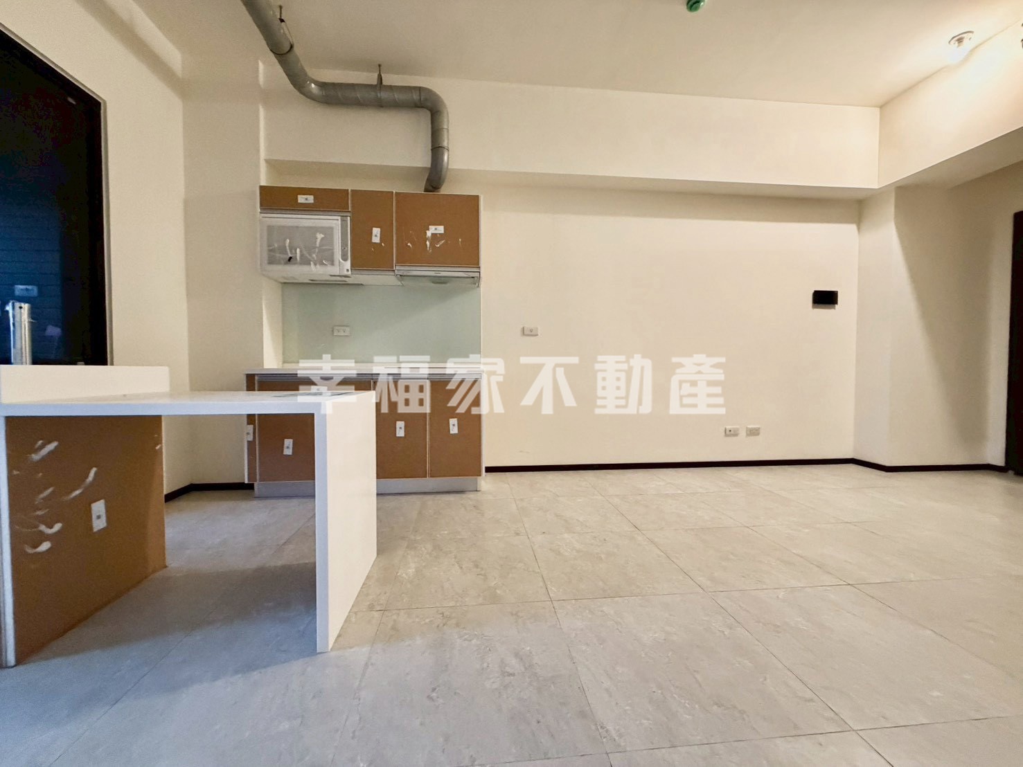 愛琴海全新未住景觀平車美宅