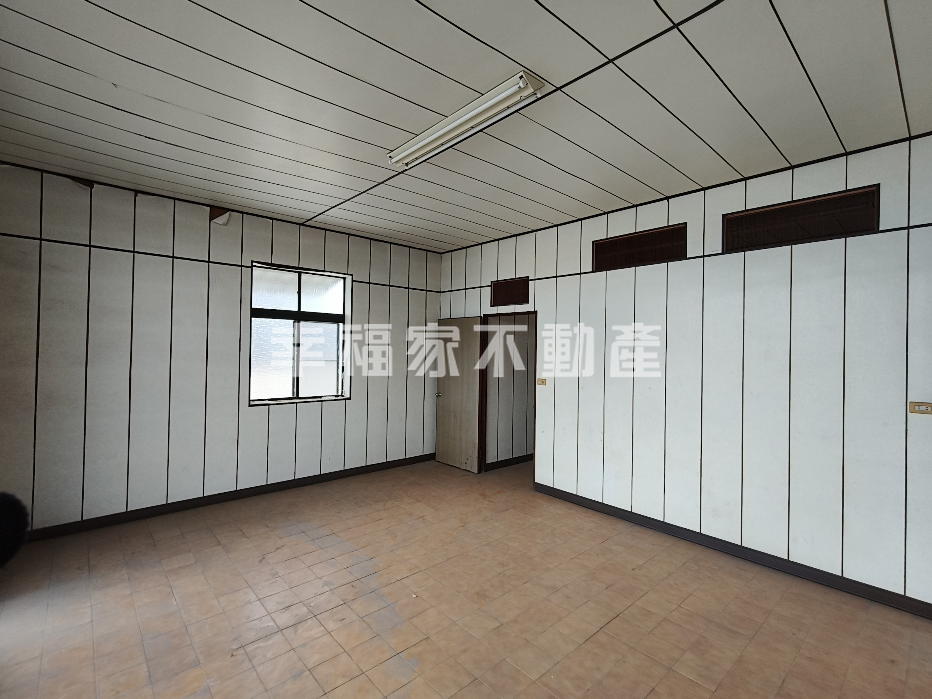 仁德太乙住辦甲廠+貨梯