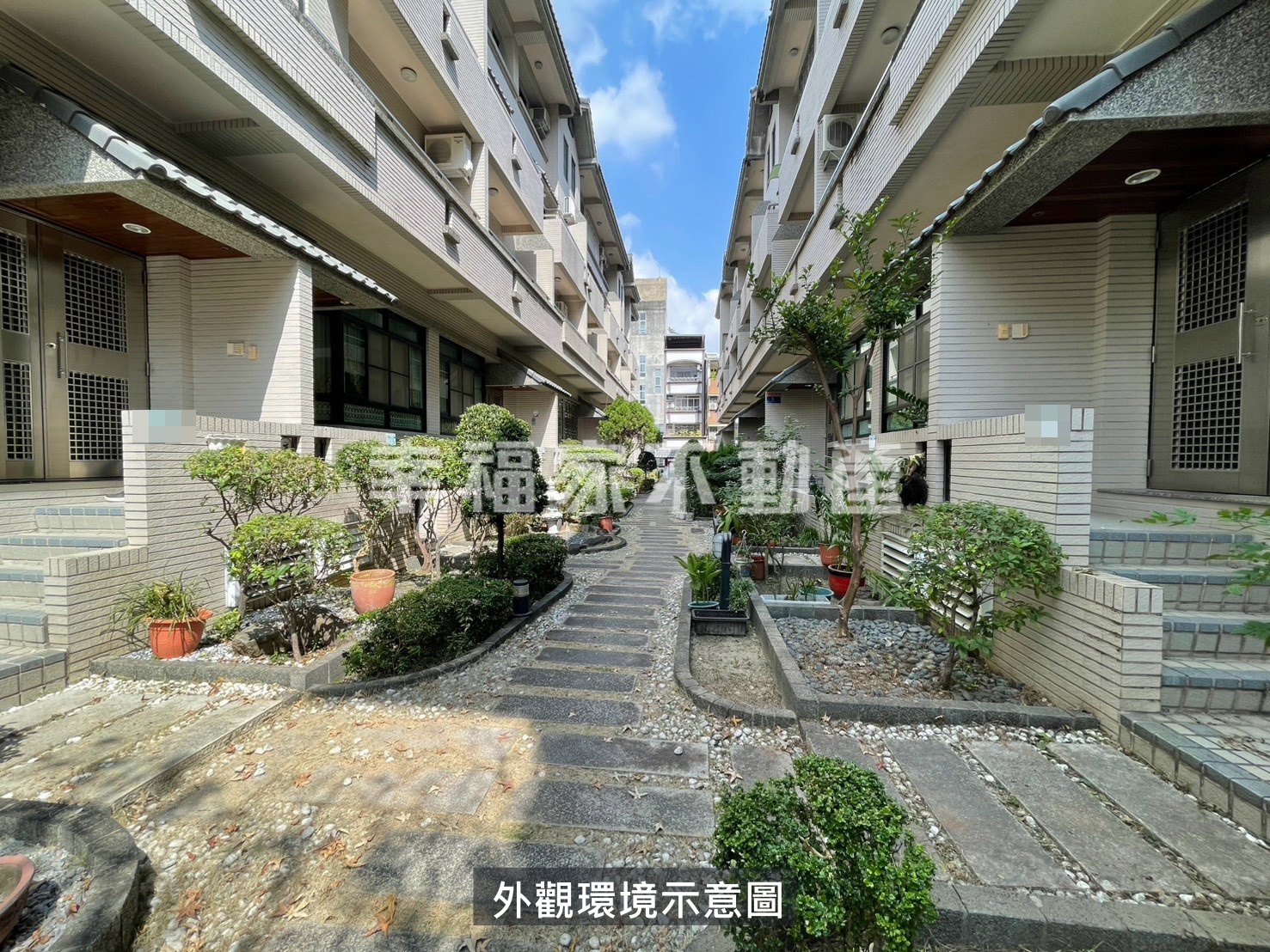 崇學學區■黃金中庭雙車墅